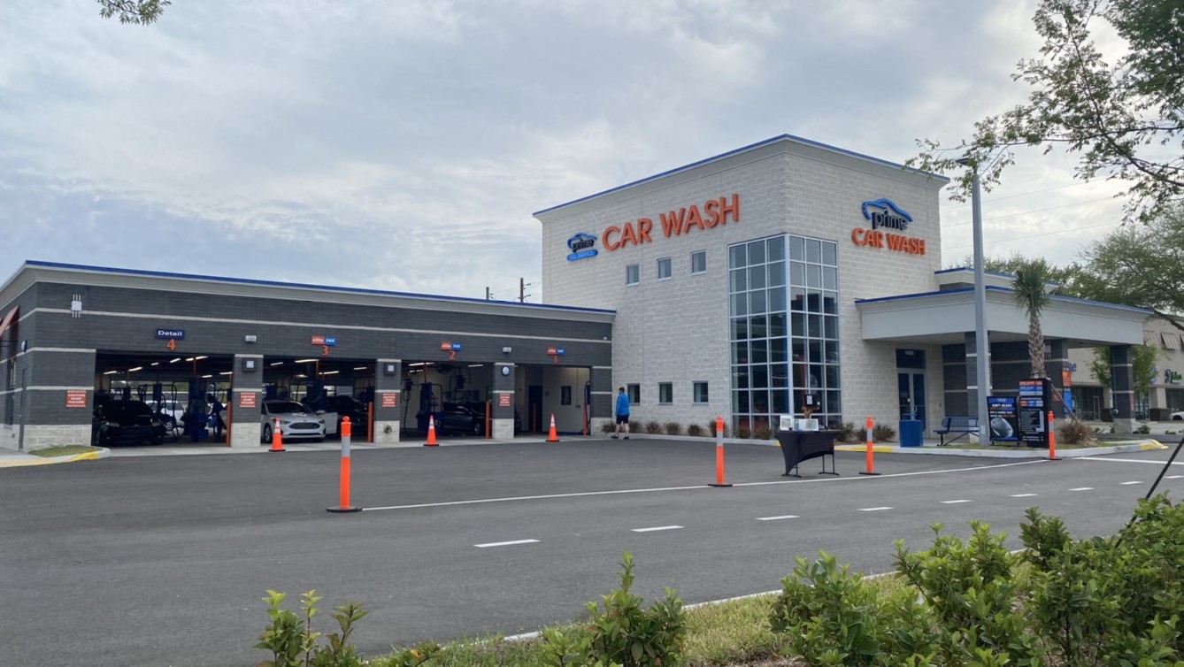 The best car wash in Jacksonville, FL.